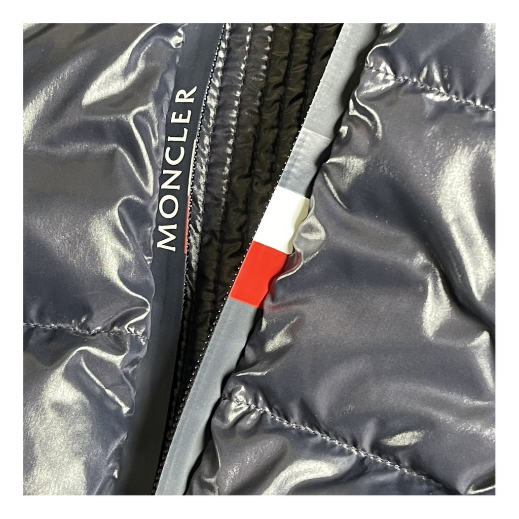 Moncler Glossy Logo-Zip Hooded Puffer Jacket | Navy