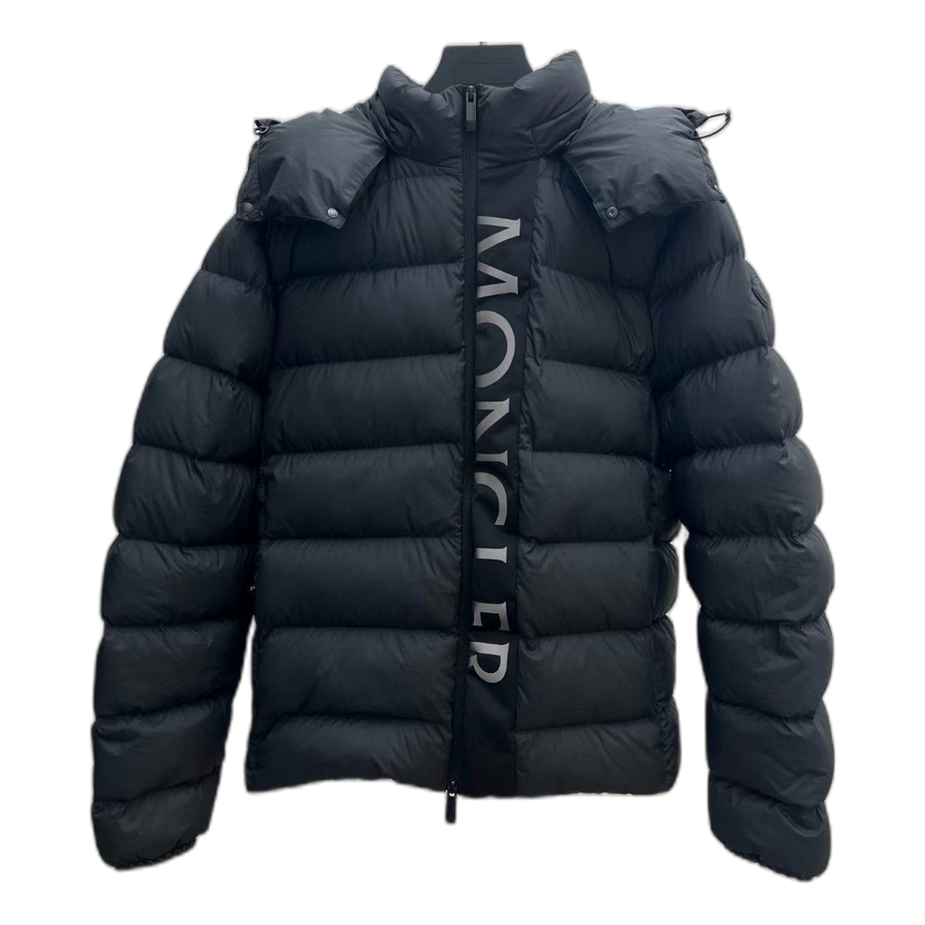 Moncler Vertical-Logo Snap-Front Puffer Jacket | Black