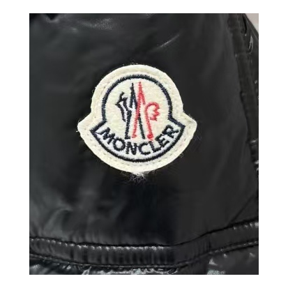 Moncler Narrow-Quilt Fur-Trim Hooded Long Puffer Coat | Black