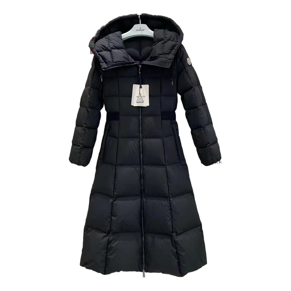 Moncler Fitted Long Hooded Puffer Coat | Black