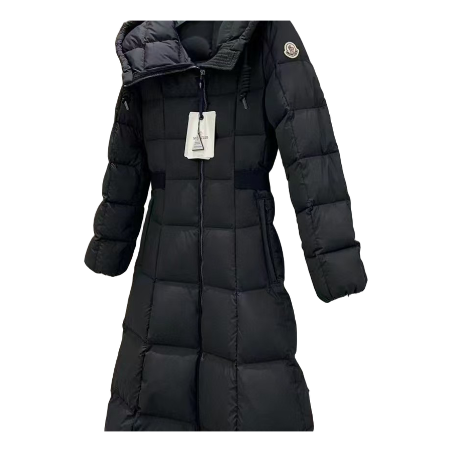 Moncler Fitted Long Hooded Puffer Coat | Black