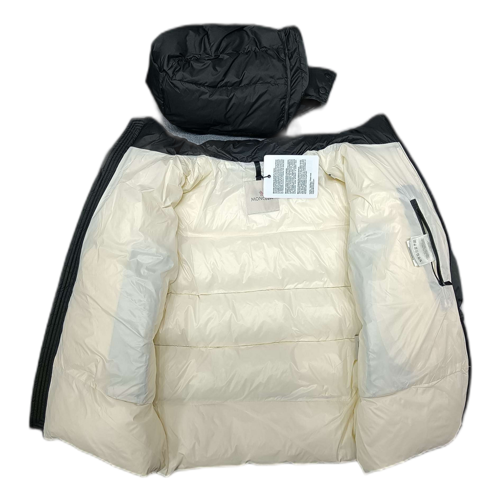 Moncler Contrast-Lined Logo-Hood Puffer Jacket | Black