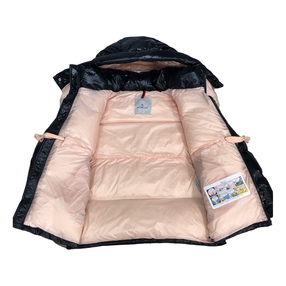 Moncler Mountain-Badge Glossy Short Puffer Jacket | Black